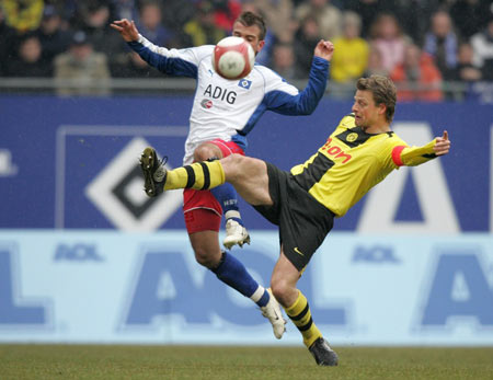 伤病频发背 伤病频发背